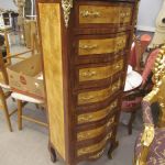 686 6423 CHEST OF DRAWERS